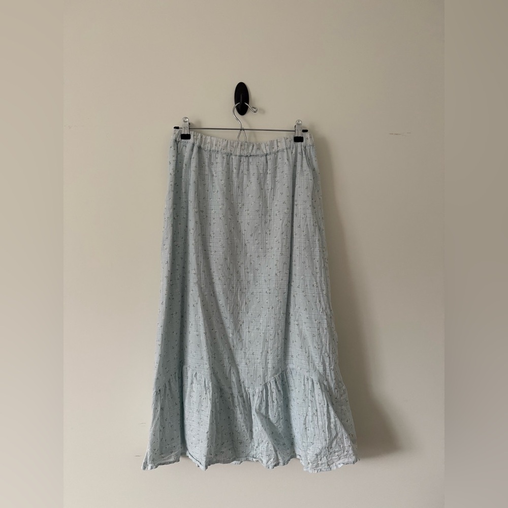 Celebrity Pink Blue Floral Midi Skirt